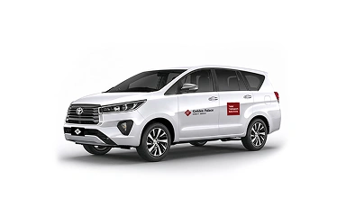 Innova Crysta ( 7/8 Seater )